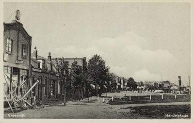 130343 Gezicht op de Handelskade te Vreeswijk.N.B. De gemeente Vreeswijk is per 1 juli 1971 gevoegd bij de nieuw ...